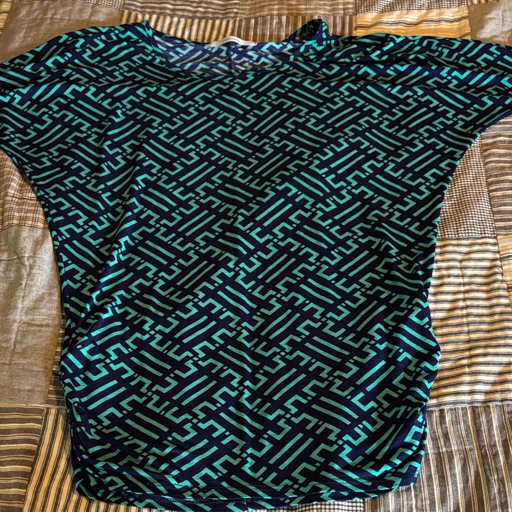 41 Hawthorn Black and Green Geometric Blouse